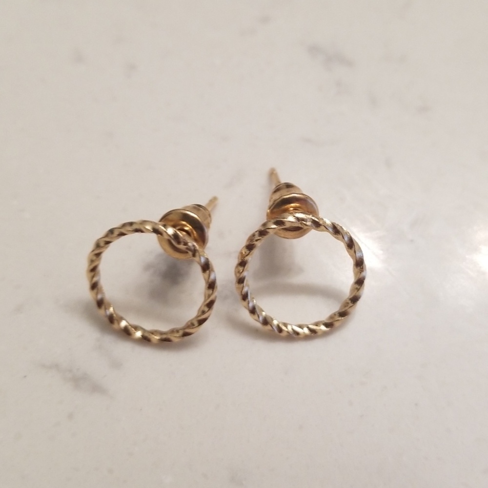 Gold Twisted Circle Stud Earrings